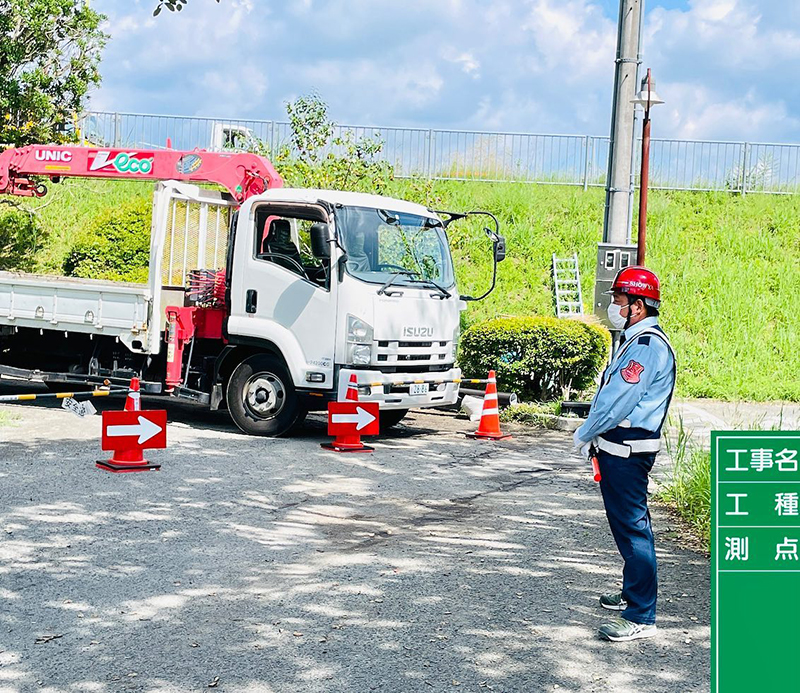 兵庫県三田市　工事現場での住民様、歩行者および車両の誘導等