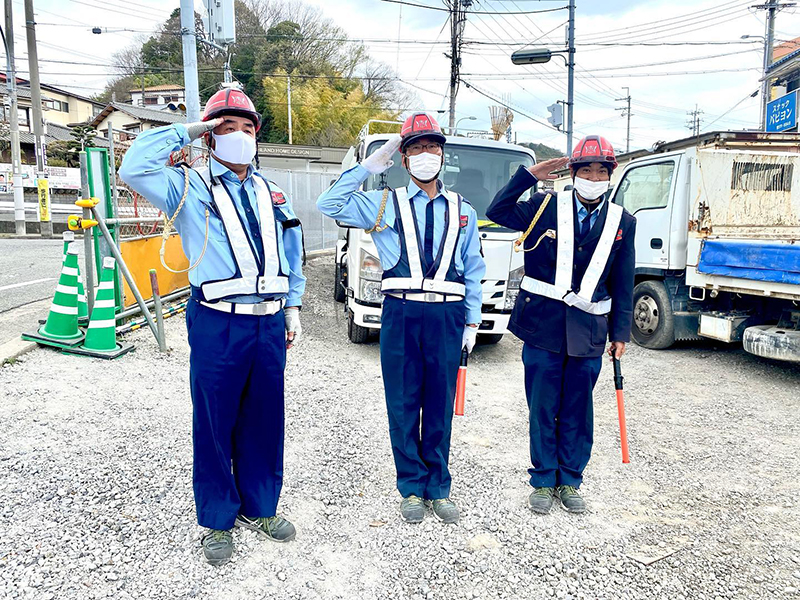 兵庫県神戸市北区鈴蘭台　工事現場　造成工事における交通誘導