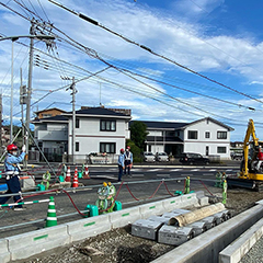 兵庫県明石市　道路舗装工事に伴う警備業務・歩行者および車両の誘導等