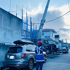 
兵庫県川西市　クレーン作業に伴う工事現場の交通誘導
