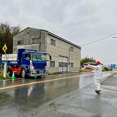 兵庫県神戸市西区伊川谷　河川改修工事に伴う警備・歩行者および車両の誘導等